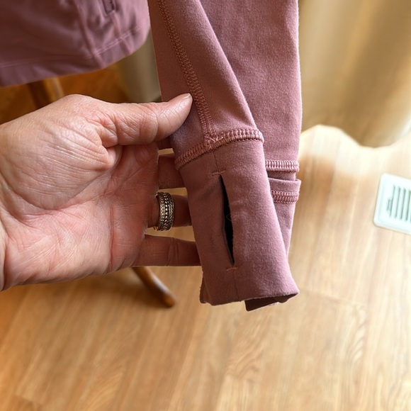 Lululemon Define size 10 - Picture 4 of 8